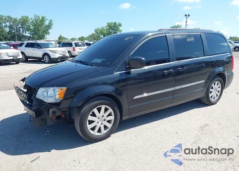 2016 Chrysler Town & Country Touring from USA, damaged, VIN 2C4RC1BG7GR126662